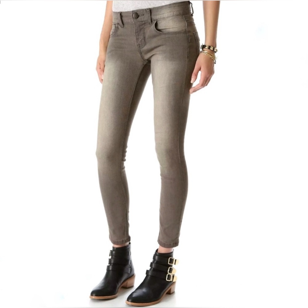 ✨Host Pick✨Free People Murray Jeans Size 27